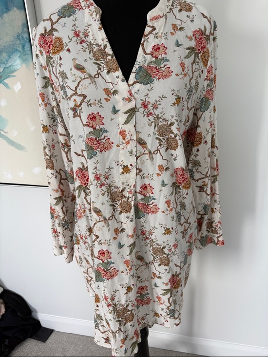 H&M Dresses & Skirts - Ladies Summer Dress